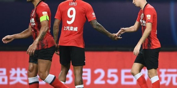 法甲马赛补时争议头球绝杀尼斯终结五连胜登顶引热议